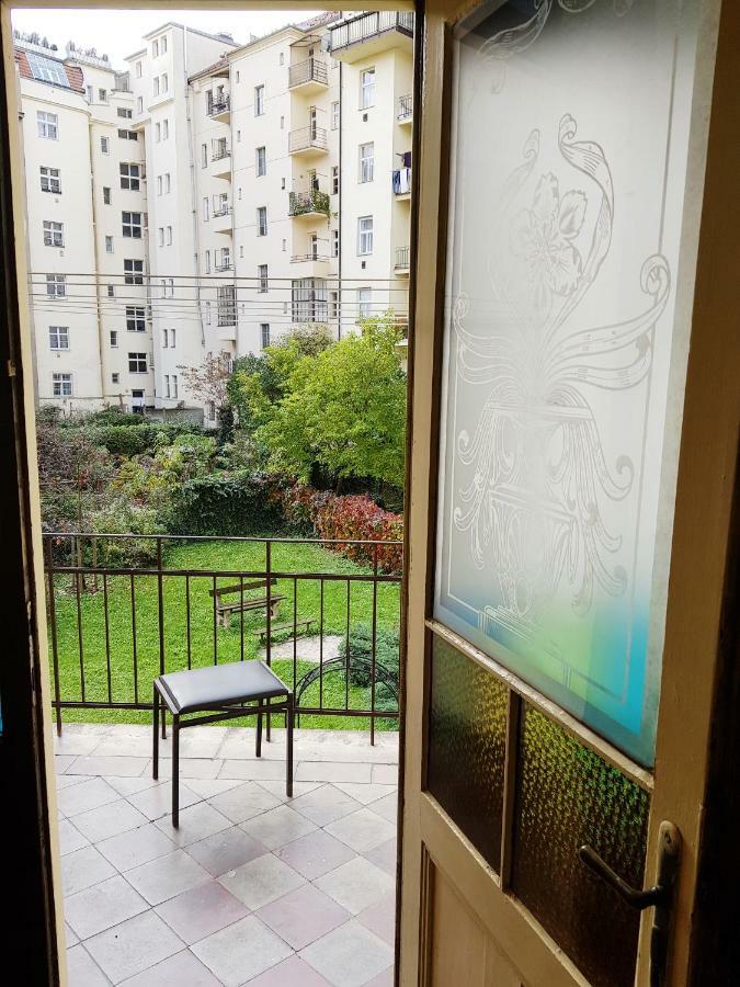 Charming Close To Old Town&metro Lejlighed