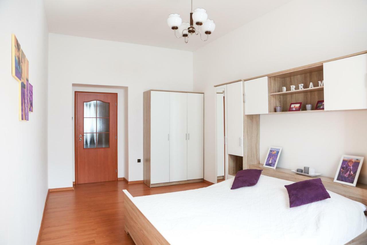 Charming Close To Old Town&metro Lejlighed *